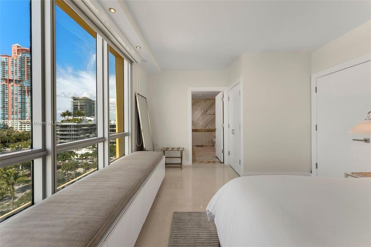Bentley Beach Hilton #907 image #19