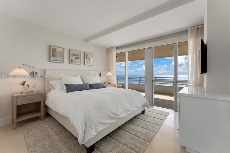 Bentley Beach Hilton #907 image #22