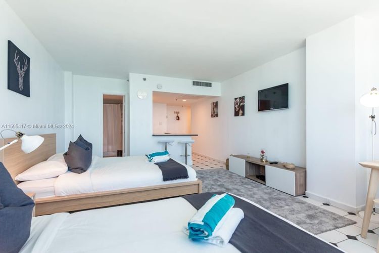 Castle Beach Club #1135 image #8