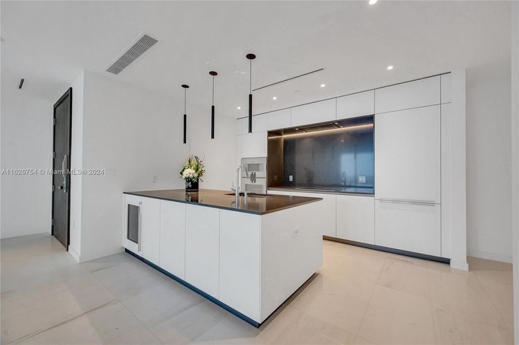 Aston Martin Residences #703 image #16