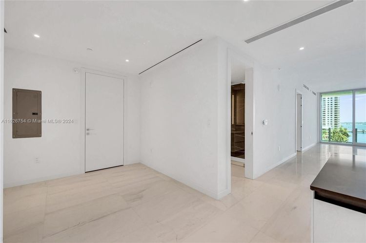 Aston Martin Residences #703 image #23