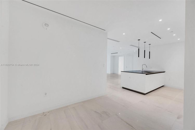 Aston Martin Residences #703 image #24