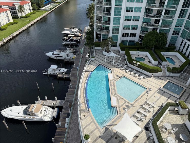 Atrium #1-1001 image #15