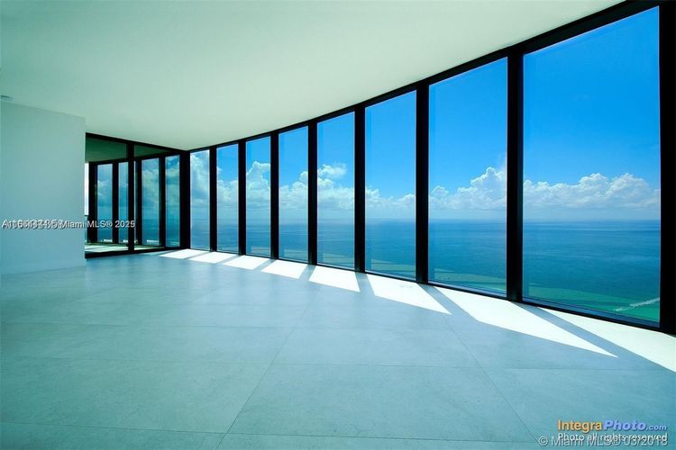 Porsche Design Tower #5001 image #39