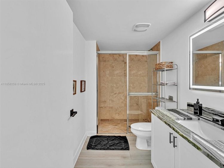 Brickell on the River South #1717 image #15