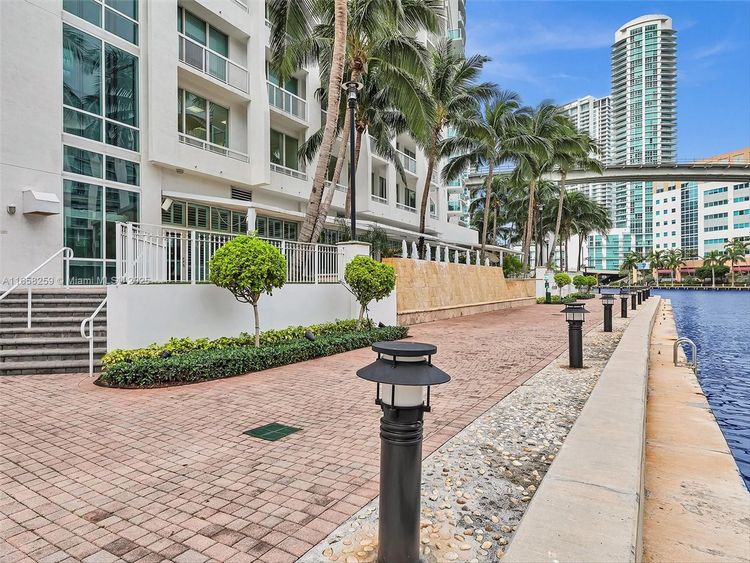 Brickell on the River South #1717 image #36