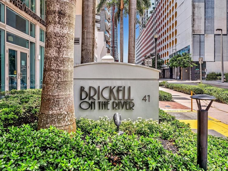 Brickell on the River South #1717 image #37