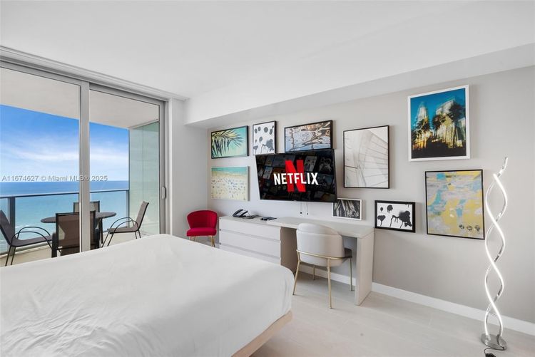 Hyde Resorts & Residences #3108 image #13