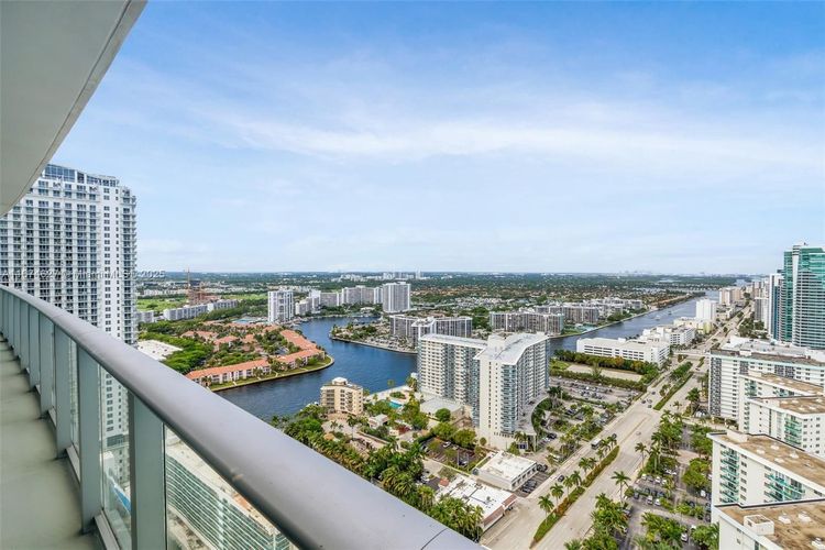 Hyde Resorts & Residences #3108 image #31