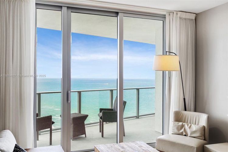 Hyde Resorts & Residences #3108 image #9