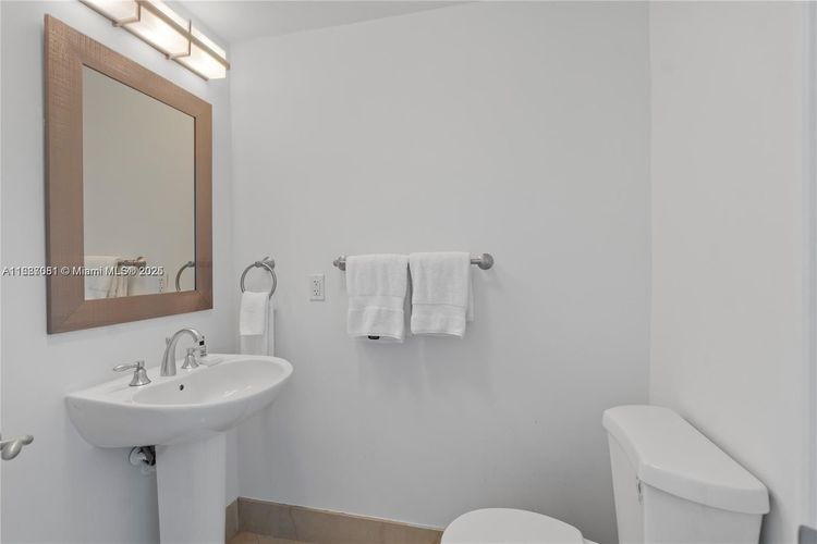 Fontainebleau II Tresor #1214 image #33