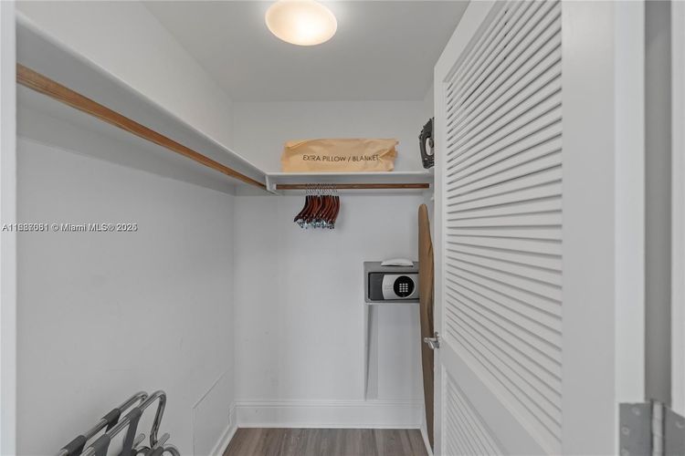 Fontainebleau II Tresor #1214 image #34