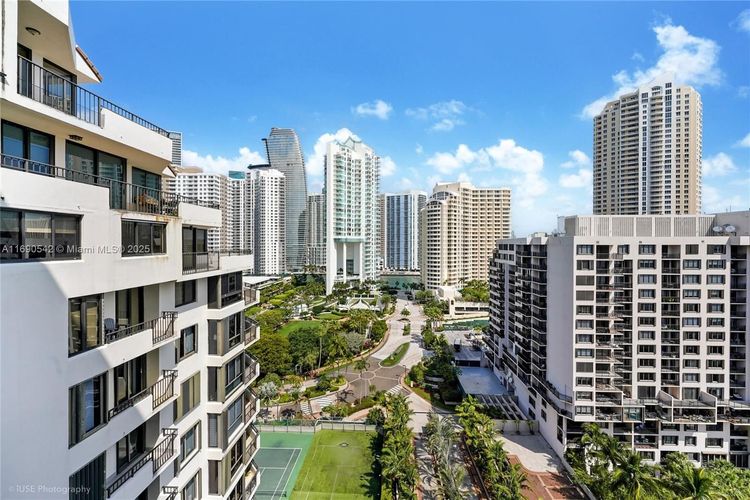 Brickell Key I #A1812 image #10