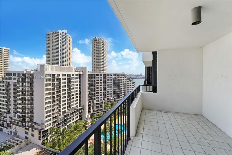 Brickell Key I #A1812 image #11