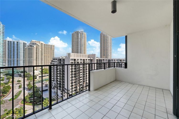 Brickell Key I #A1812 image #9