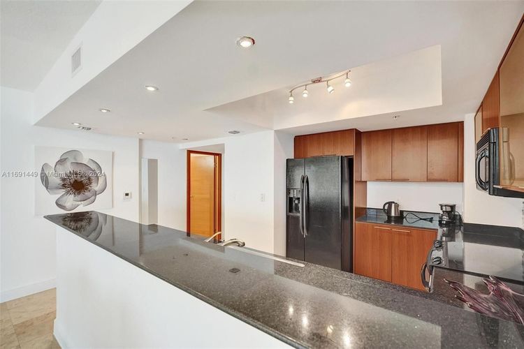 La Perla #3310 image #21