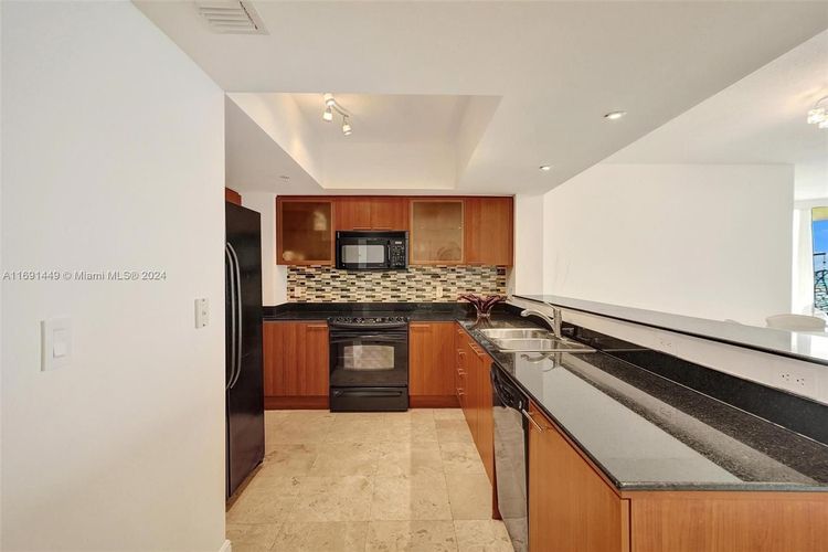 La Perla #3310 image #23