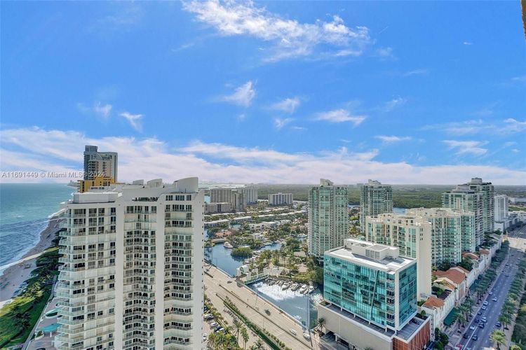 La Perla #3310 image #38