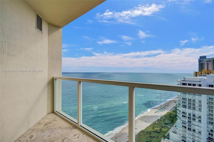 La Perla #3310 image #55