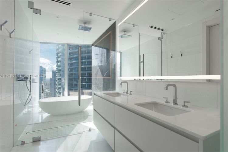 Aston Martin Residences #3307 image #20