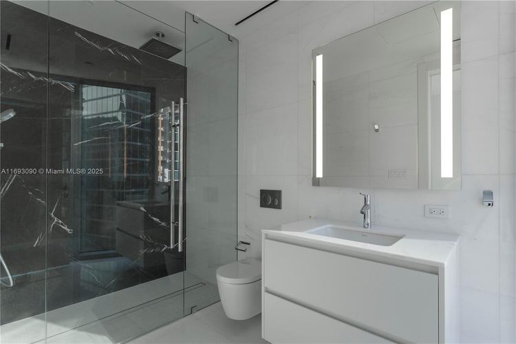 Aston Martin Residences #3307 image #23