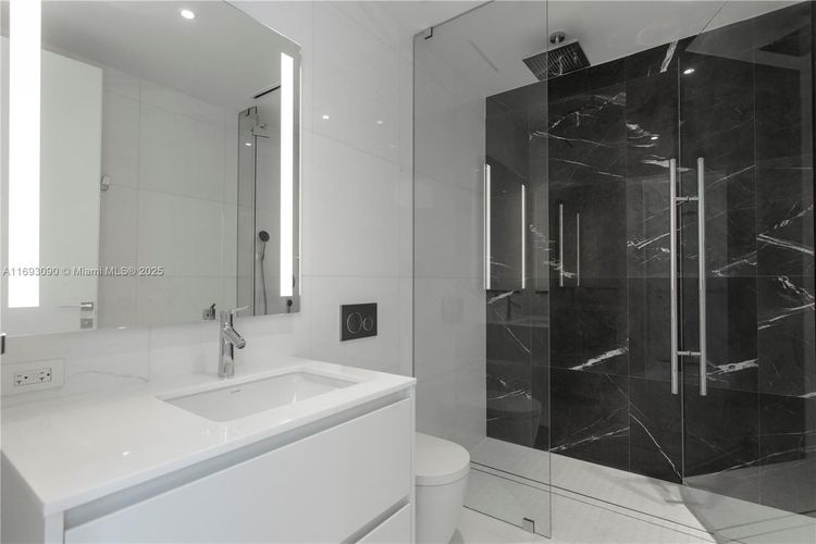 Aston Martin Residences #3307 image #27