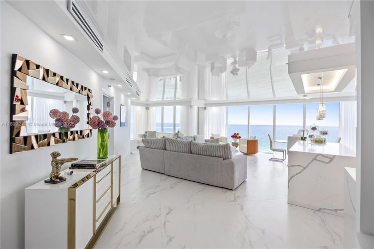 Oceania II #1126 image #10