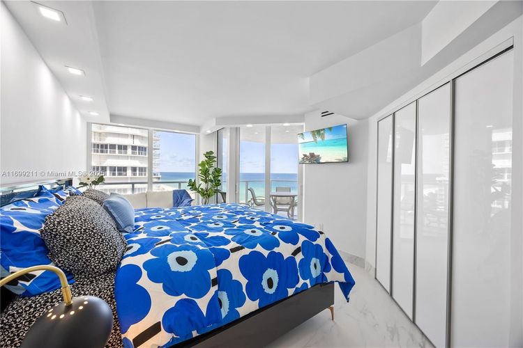 Oceania II #1126 image #18