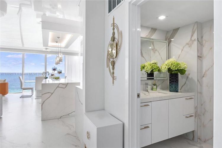 Oceania II #1126 image #8