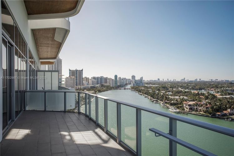 Monaco Yacht Club & Residences #PH2 image #33