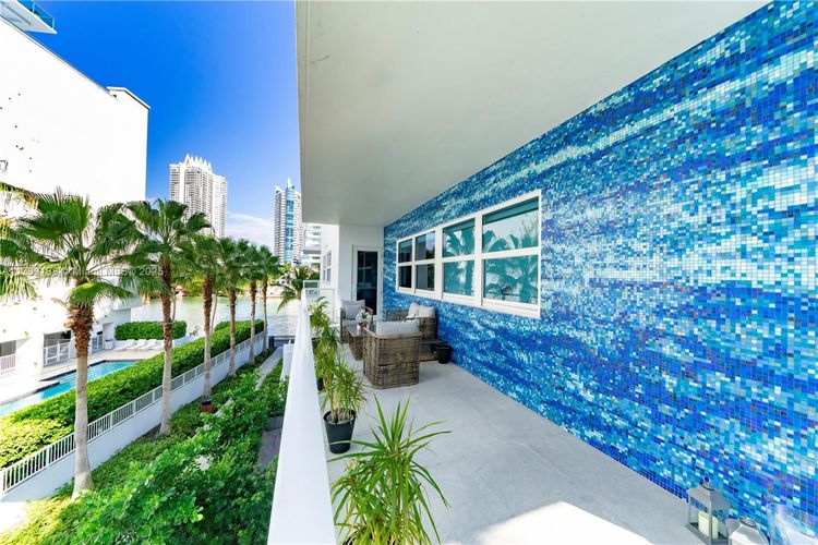 Spear at Aqua #301 image #54