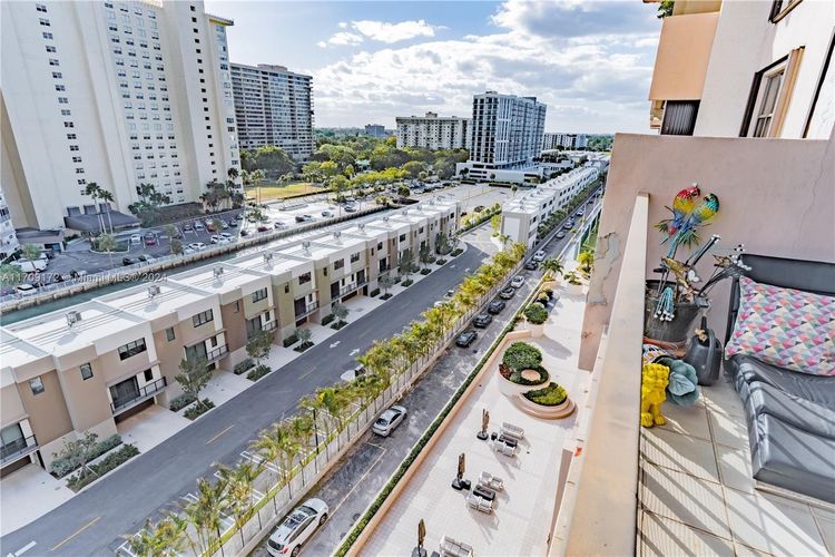 Cricket Club Miami #1105 image #22