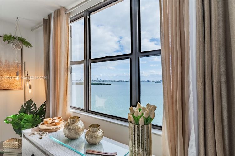 Cricket Club Miami #1105 image #26