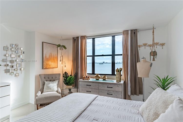 Cricket Club Miami #1105 image #29