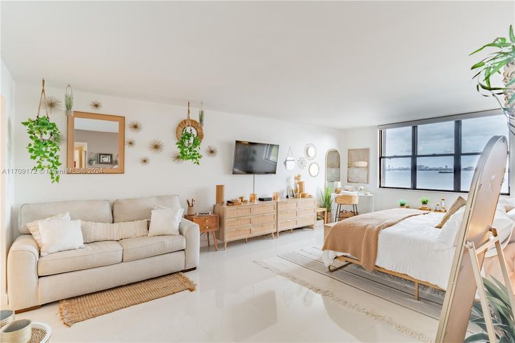 Cricket Club Miami #1105 image #40