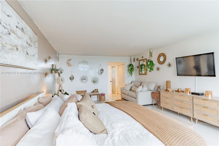 Cricket Club Miami #1105 image #42