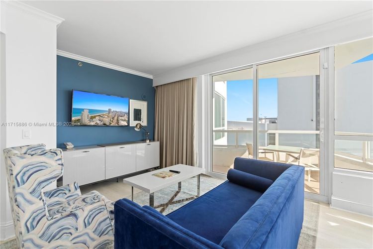 Fontainebleau II Tresor #2104 image #11