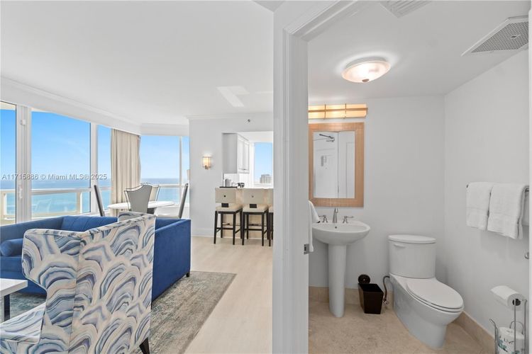 Fontainebleau II Tresor #2104 image #20