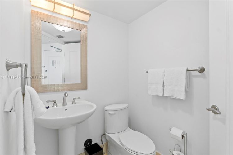 Fontainebleau II Tresor #2104 image #21