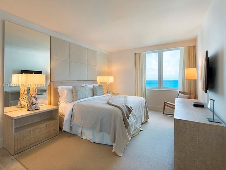 1 Hotel & Homes #1540 image #16