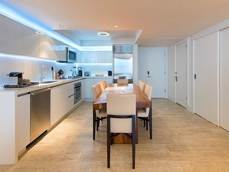 1 Hotel & Homes #1540 image #7