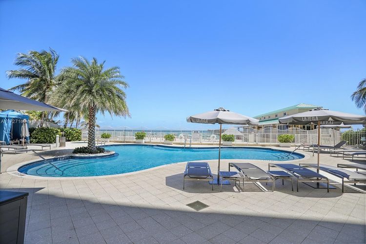 La Perla #2709 image #11