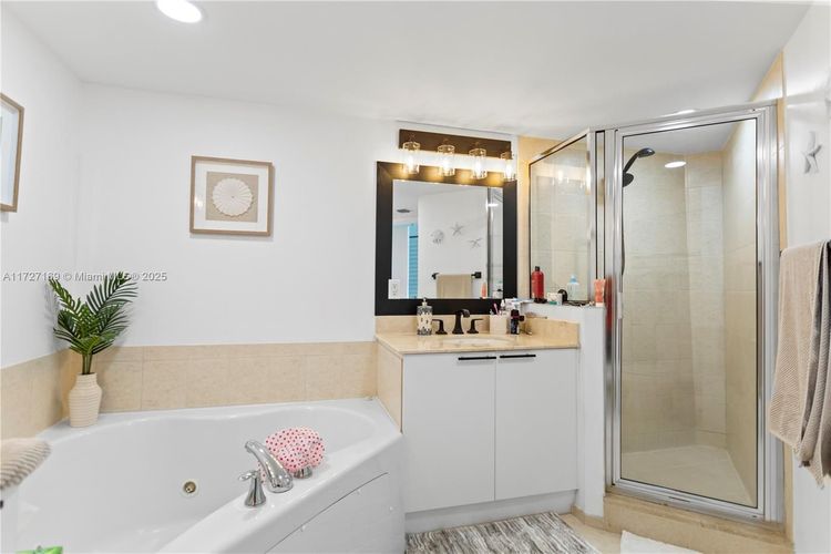 La Perla #2709 image #25