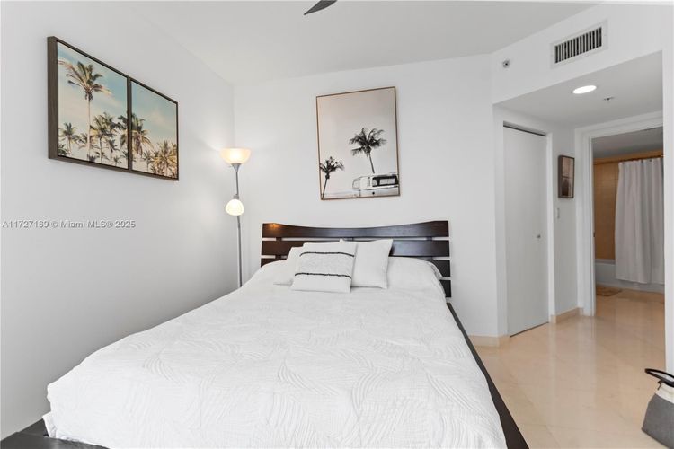 La Perla #2709 image #29