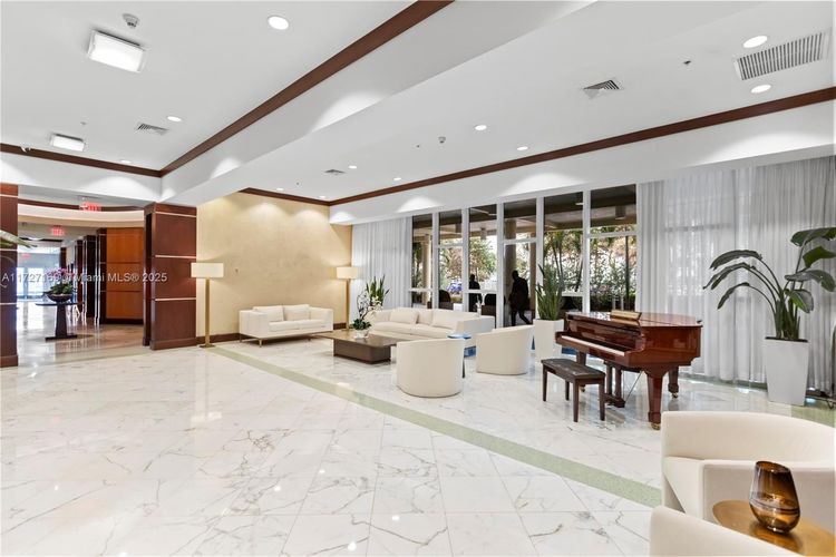 La Perla #2709 image #33