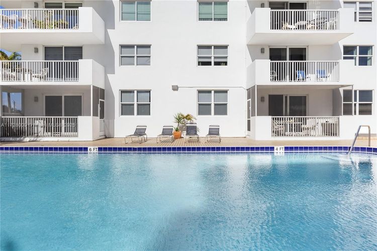 Cambridge Towers #105 image #26