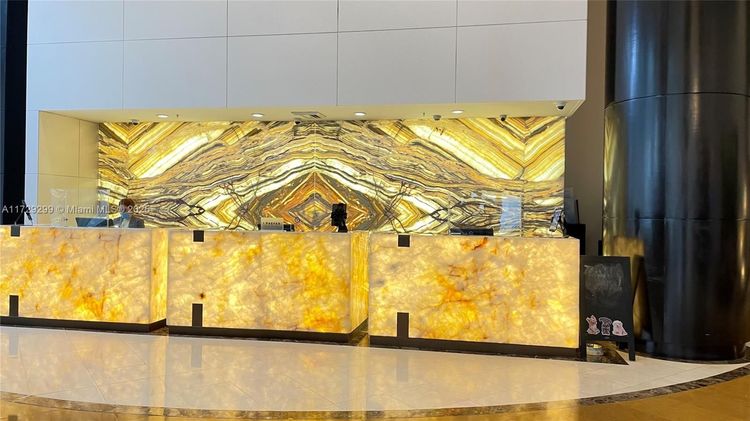 Trump International #801+916 image #6