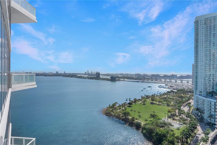 Paramount Bay #2302 image #11