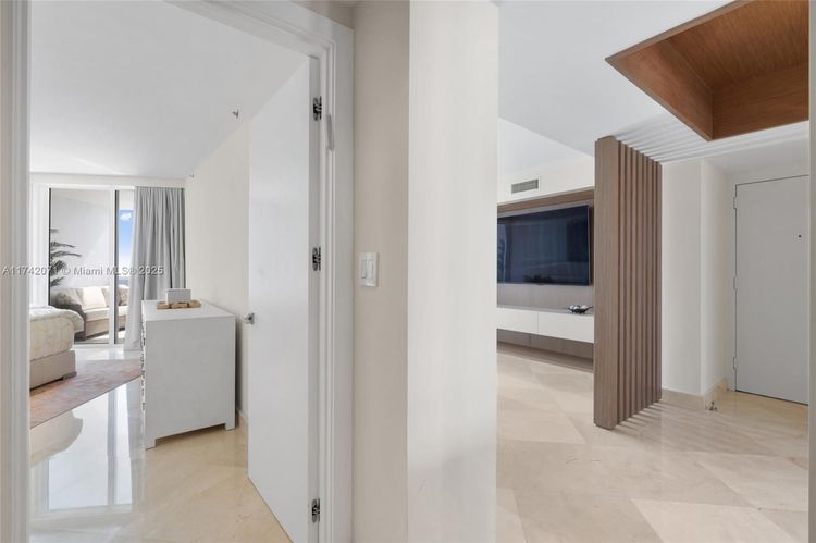 Ocean Three #1004 image #34