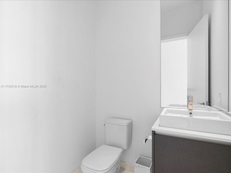 Echo Brickell #5101 image #13